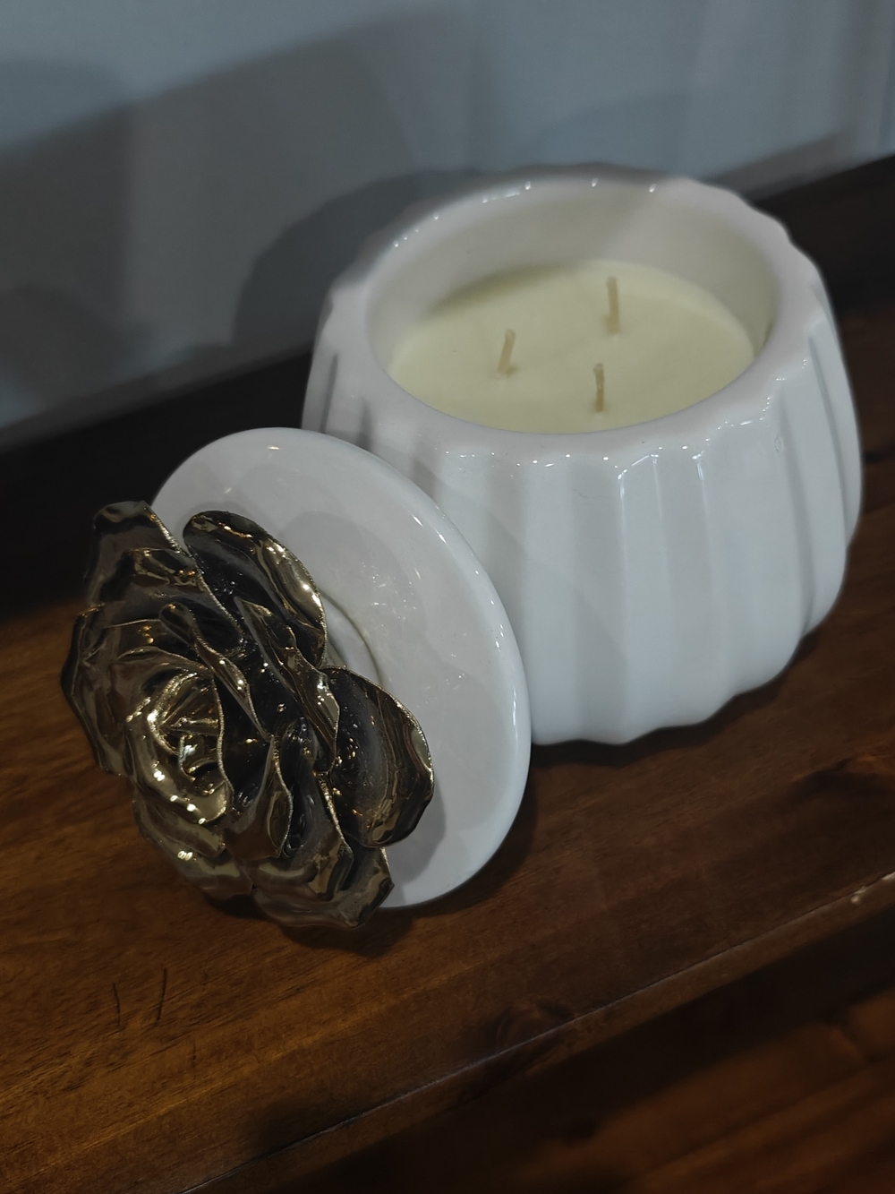 Garden Blooms 8oz Scented Candle - Ribbed White Ceramic Jar 3 WICK NWOB